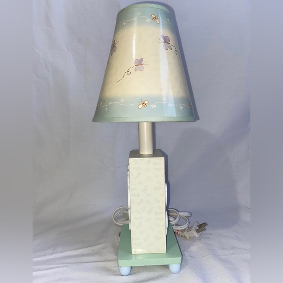 Disney Winnie The Pooh and Tigger night desk lamp - Picture 5 of 6